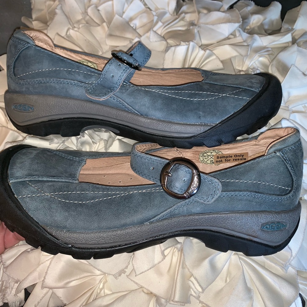 KEEN Suede Mary Jane Shoes NEW!